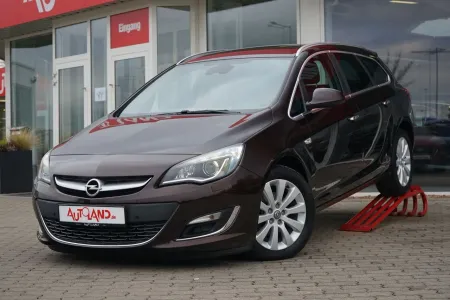 Opel Astra J ST 1.6 Turbo... 