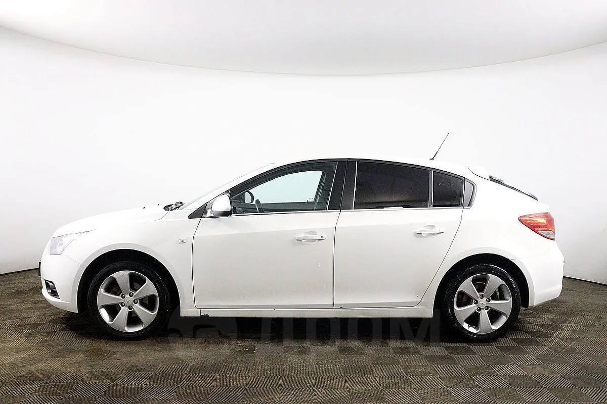 Chevrolet Cruze Image 8